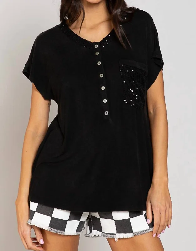 Sequined Pocket Tshirt In BlackButton-Down Shirts